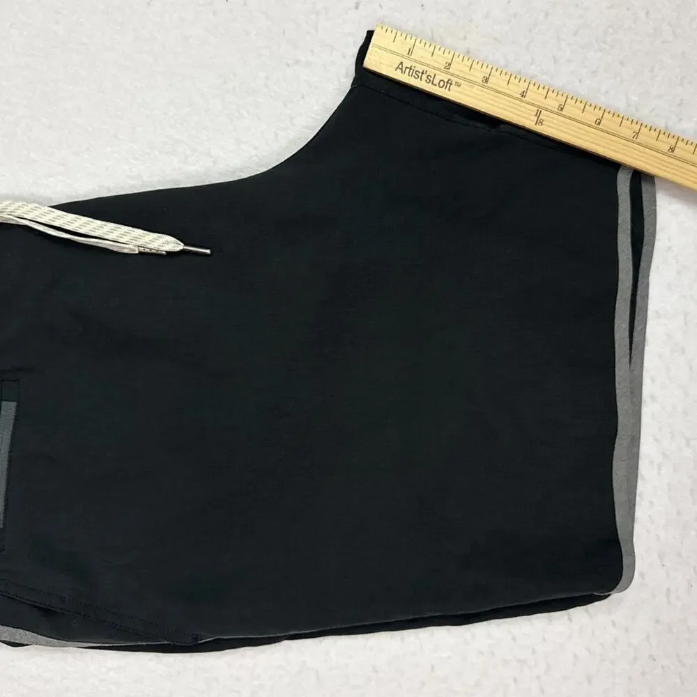 Vuori Banks Shorts Mens XL Black Gray 7 Inch Performance Athletic Swim Hybrid